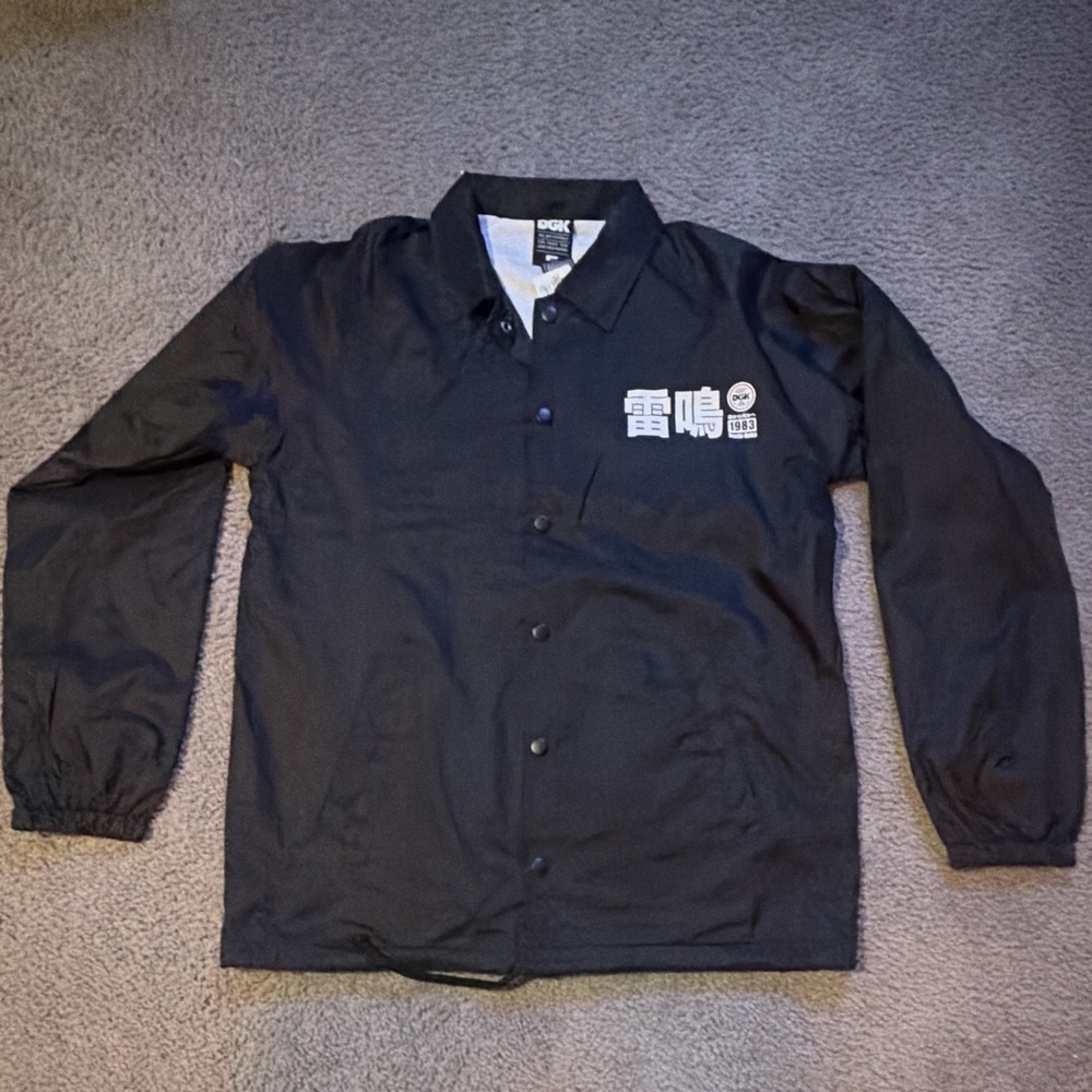 DGK Mens Black Snap Front Coach Jacket Lined Graphic Car Print Size M 1983